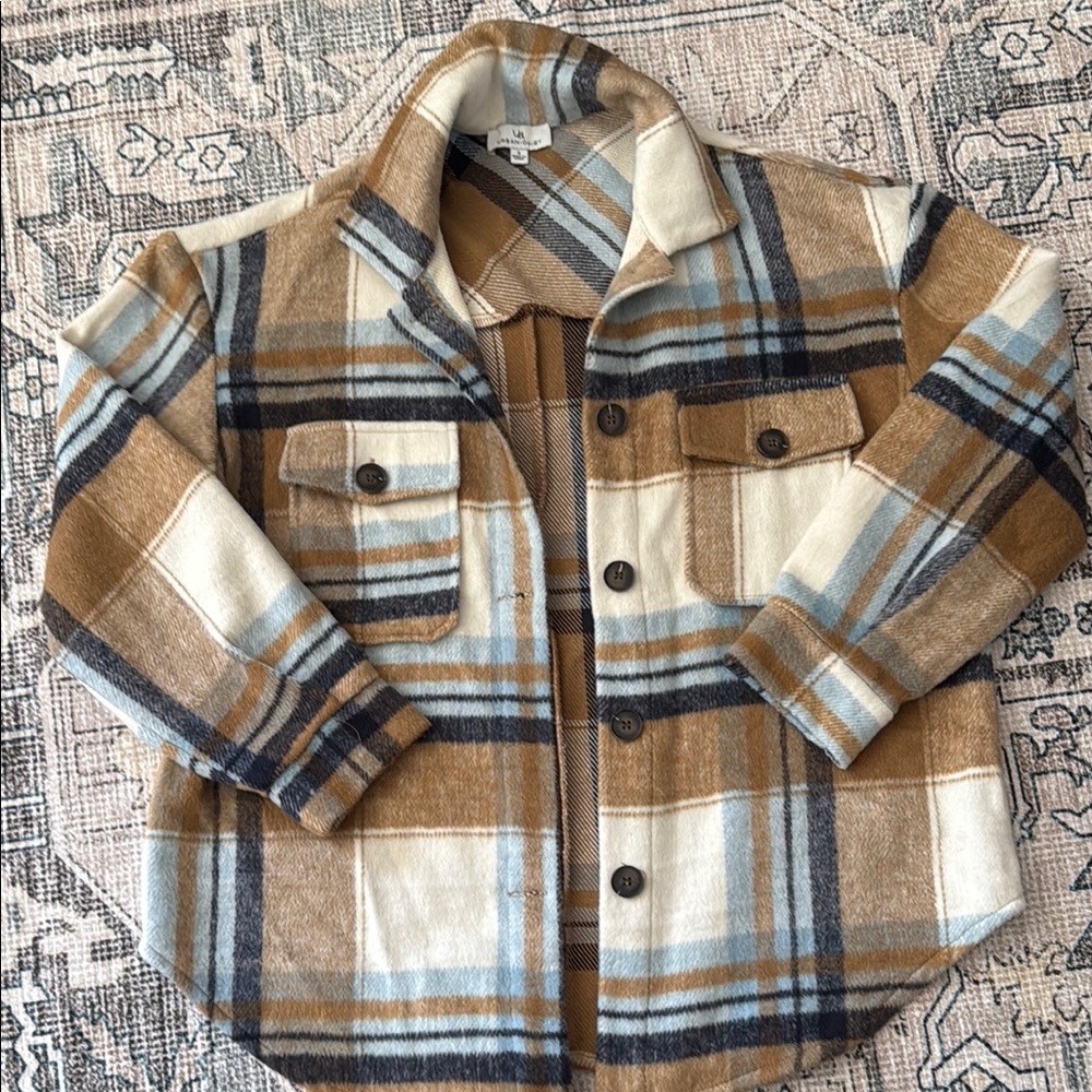 Urban Daizy super soft heavy weight “shacket” Tan and Blue size small